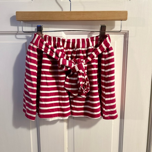 the groovy gator red and white striped skirt with tie around bow, size 4t - Picture 2 of 3